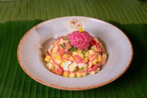 Salad vườn Tim với sốt trái cây