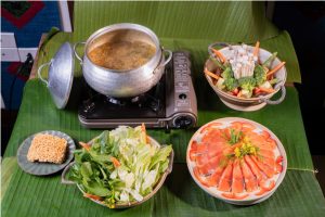 Lấu cá hồi thảo mộc Sa Pa – 3,4 Người